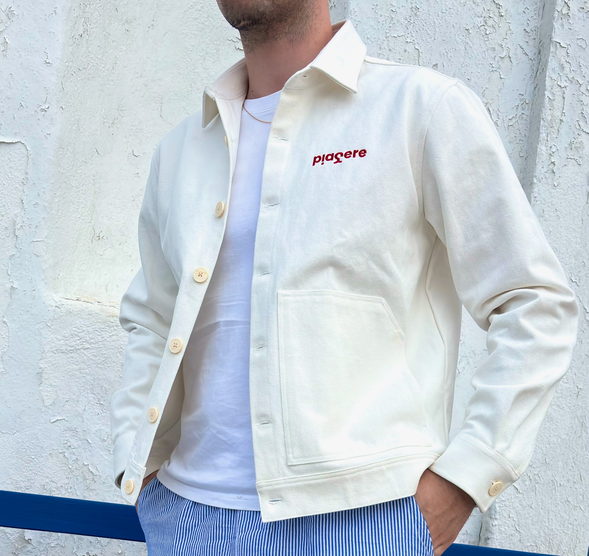 Veste jean unisexe – Blanche/broderie rouge